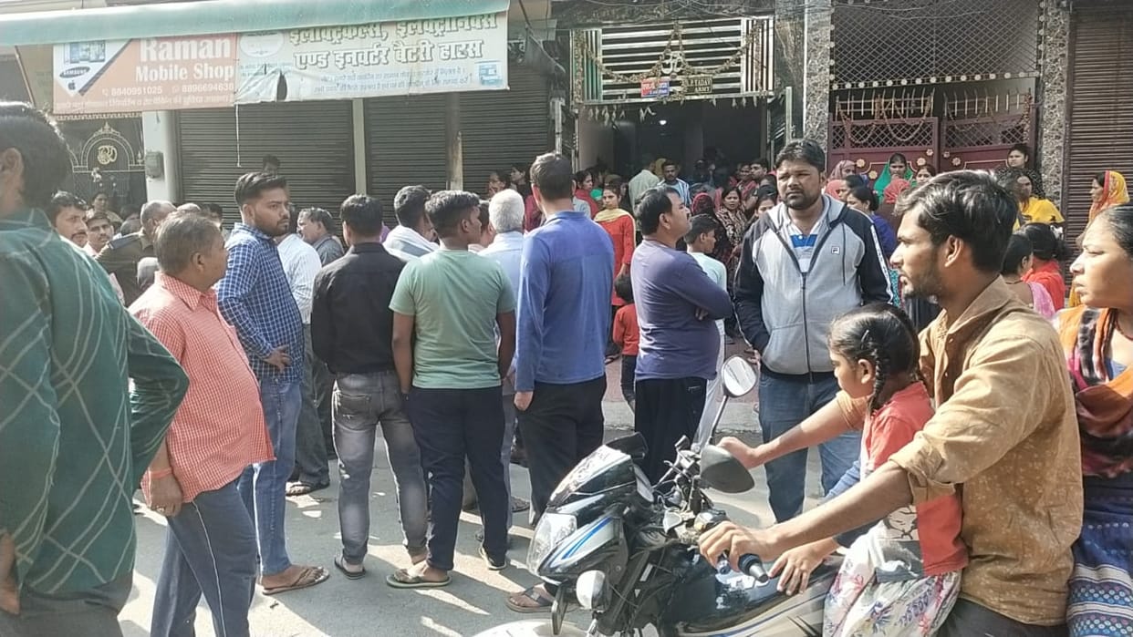 Kanpur Suicide Case, two line suicide note recovered