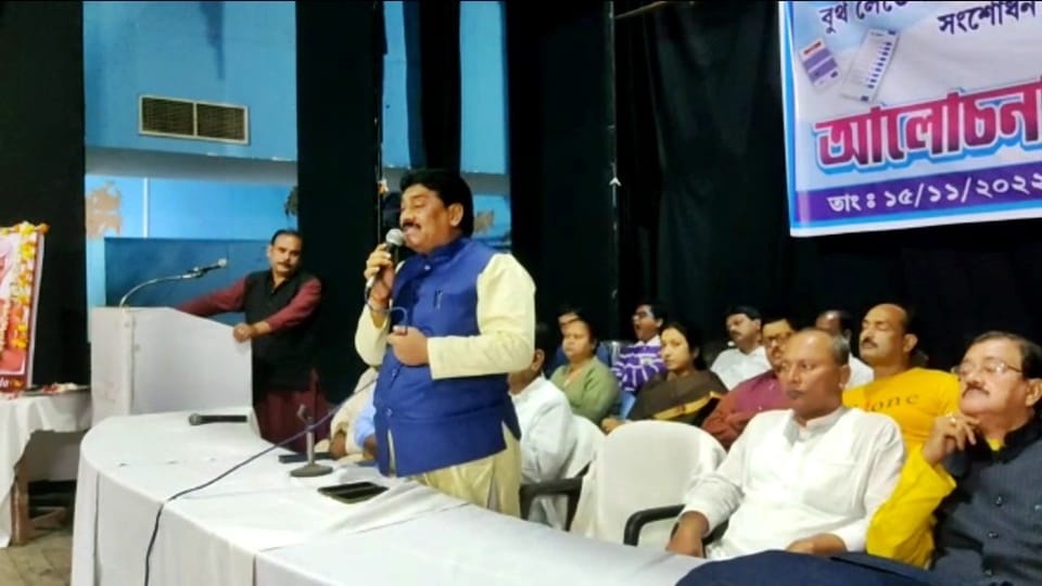 Bengal TMC MLA said to workers ensure only those Bangladeshis who support party find place in voters list