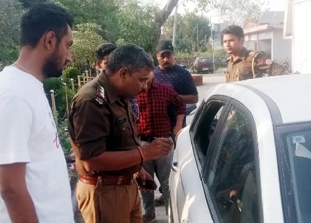 Firing between father and son in land dispute, both injured