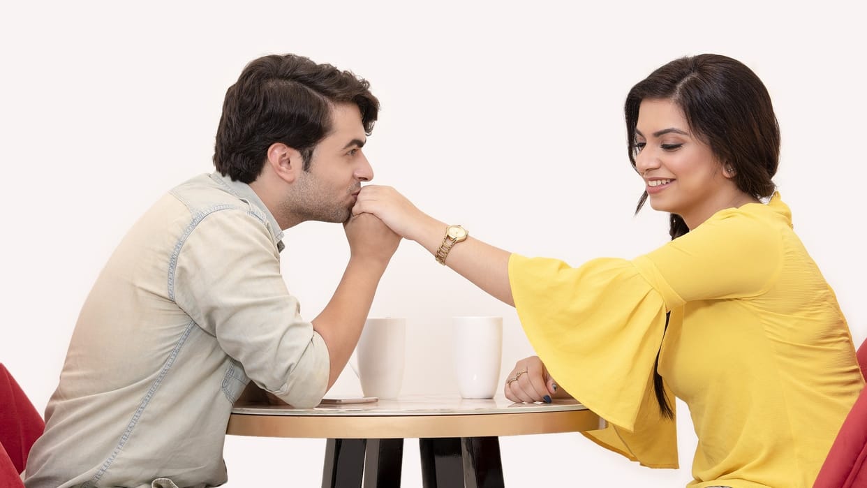 New Year 2023 Things To Keep In Mind While Expressing Your Feelings To Someone You Love