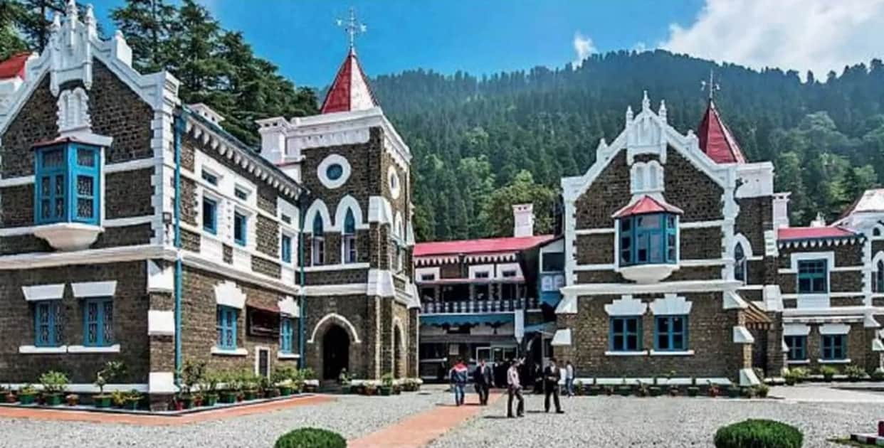 Historic building Nainital High Court building built in Gothic style See Photos Uttarakhand news in hindi