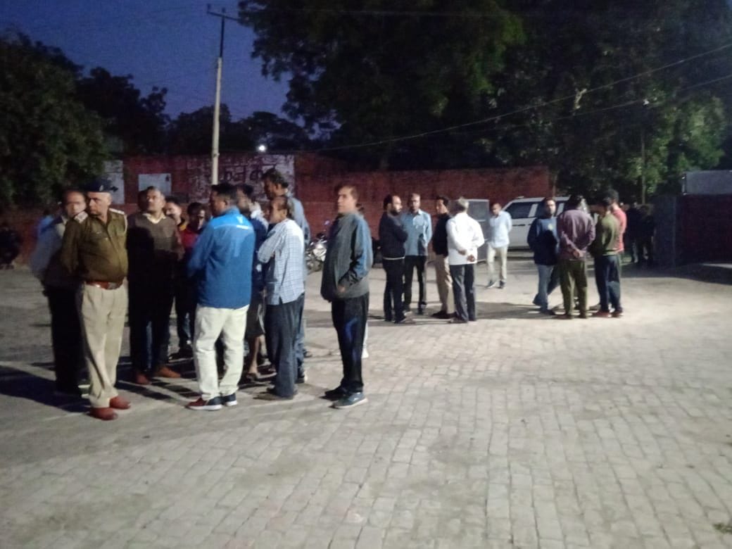 Clothes hawker dies, accused of murder