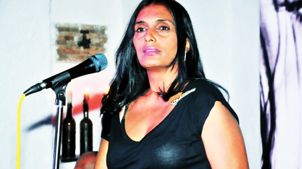 then and now: aashiqui film actress anu agrawal life story mahesh bhatt