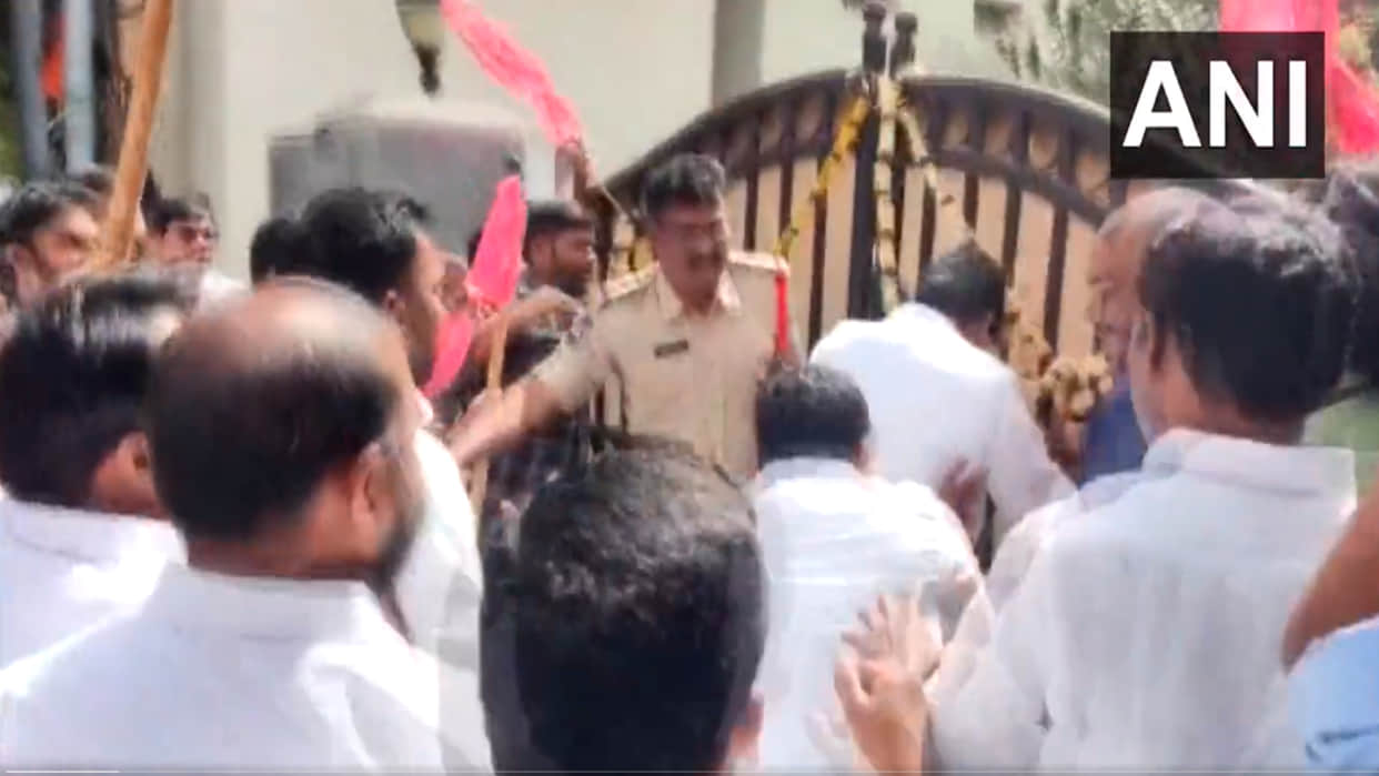 TRS activists ransack BJP MPs house over alleged derogatory remarks against CMs daughter