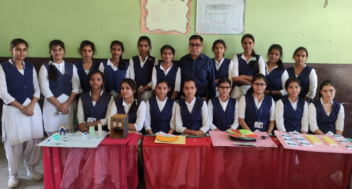 Students showed talent in computer exhibition