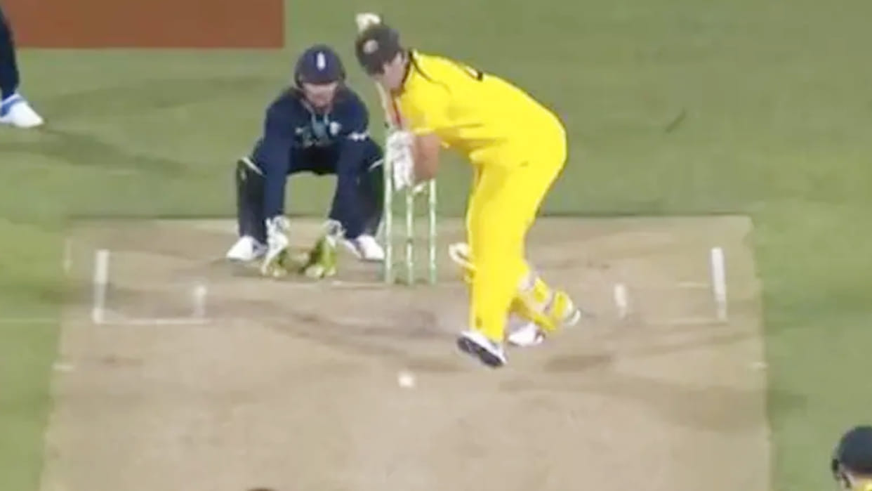 England Captain Jos Buttler Sledges Australia Star Cameron Green on IPL Auction; Watch Video