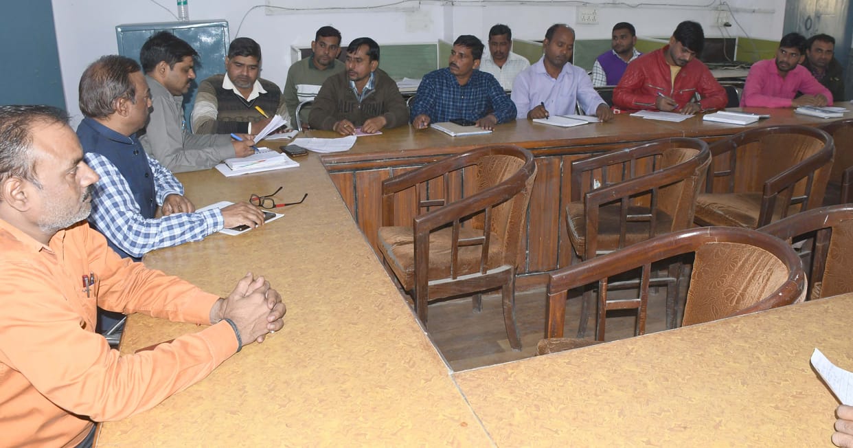 Provide benefits of DBT to farmers soon