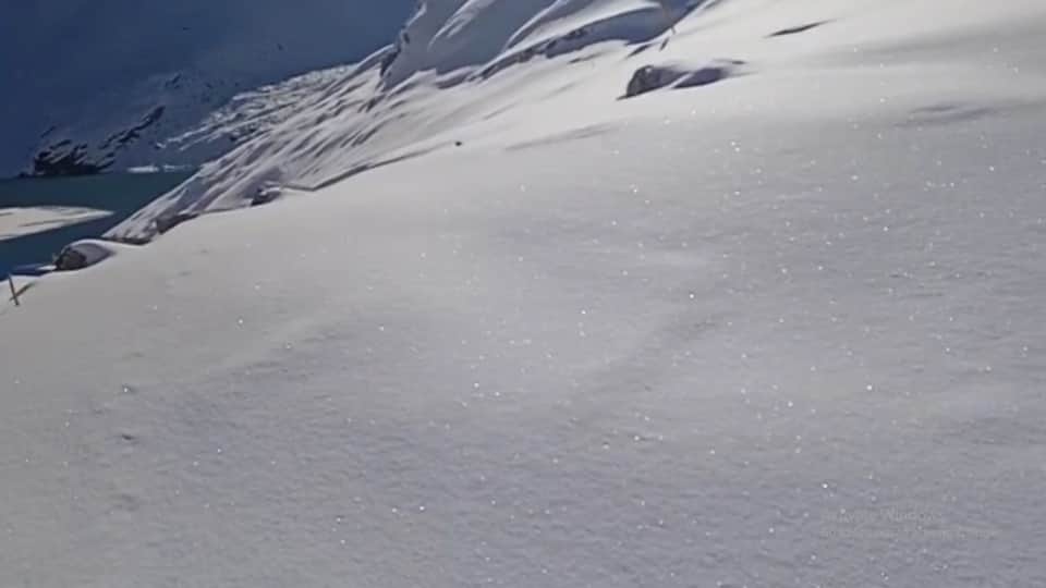 Snowfall In Uttarakhand Latest News: Heavy Snow Covered hemkund sahib Beautiful Photos