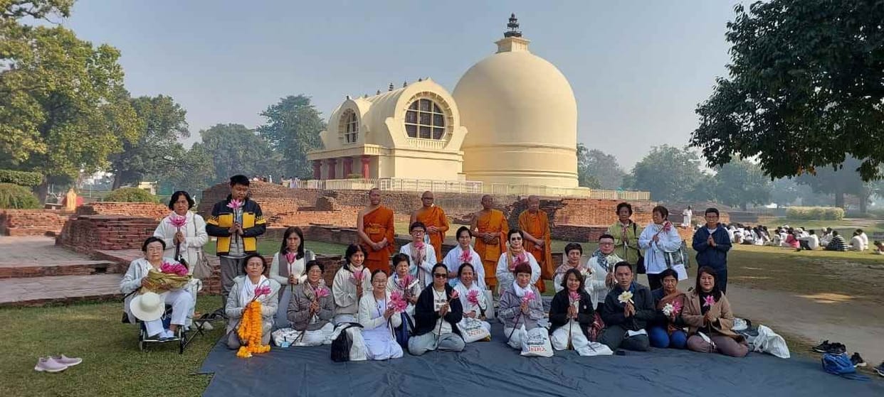 Thai devotees offer special prayers to Tathagat