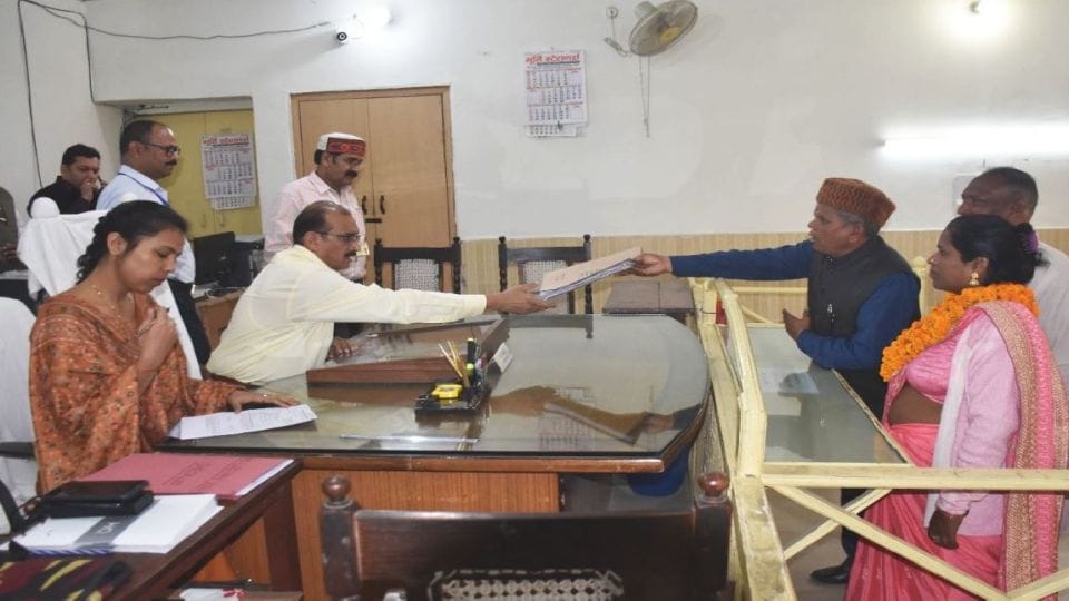 Mainpuri Bypoll 13 candidates filed nominations for the by-election of Mainpuri Lok Sabha seat