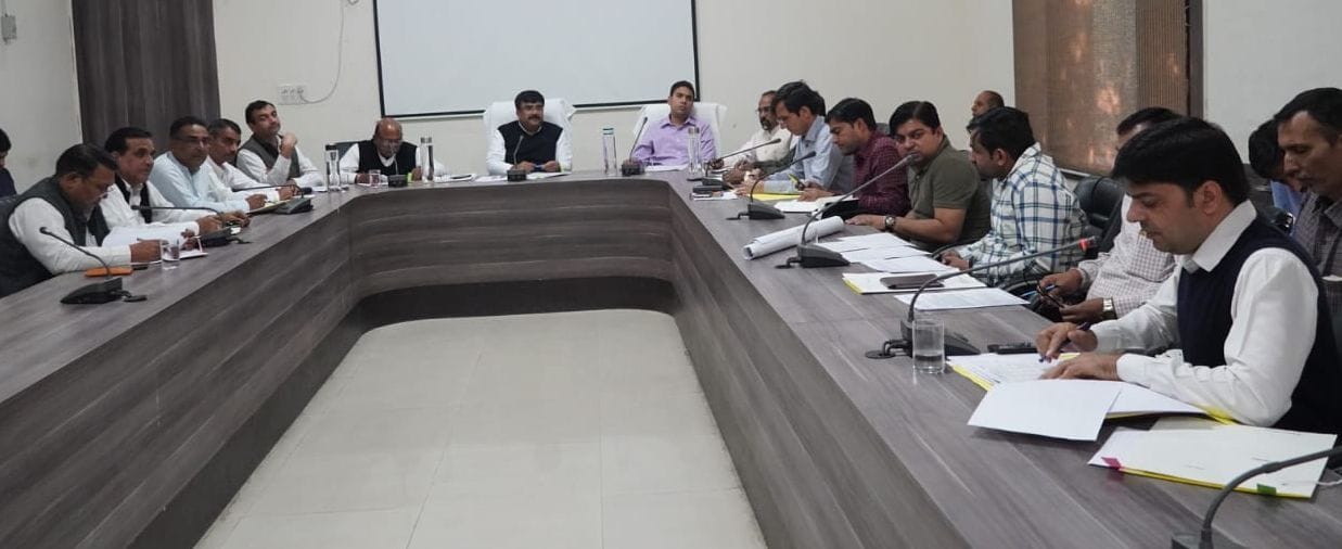 Finance, Contract and Purchase Adhoc Sub Committee meeting: By showing the government letter, the Mayor said - Do not confuse people regarding the development fee in Lal Dore