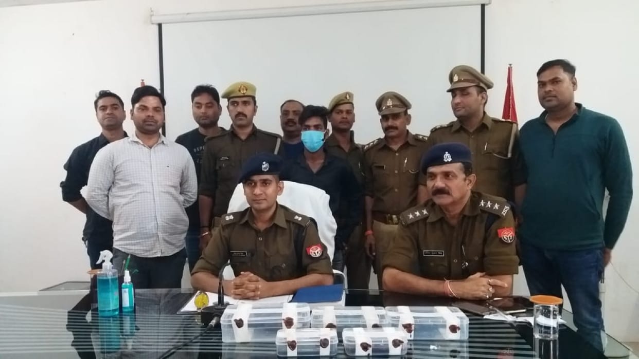 Police who shot student in parade ground arrested in encounter, shot in leg