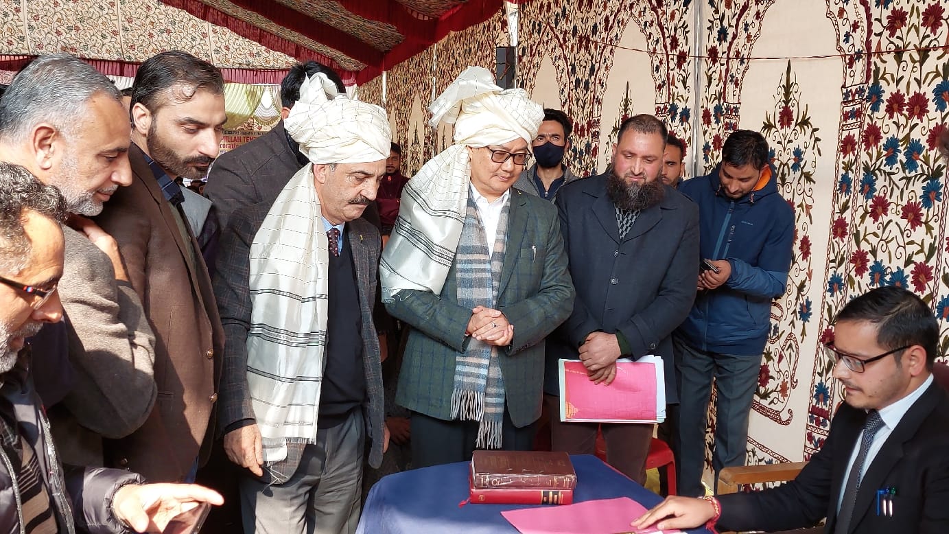 Anantnag: Kiren Rijiju said Access to education and good healthcare is more important for success