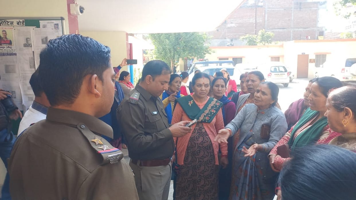 Student union elections Srinagar Garhwal University Ruckus due to counting Uttarakhand news in hindi