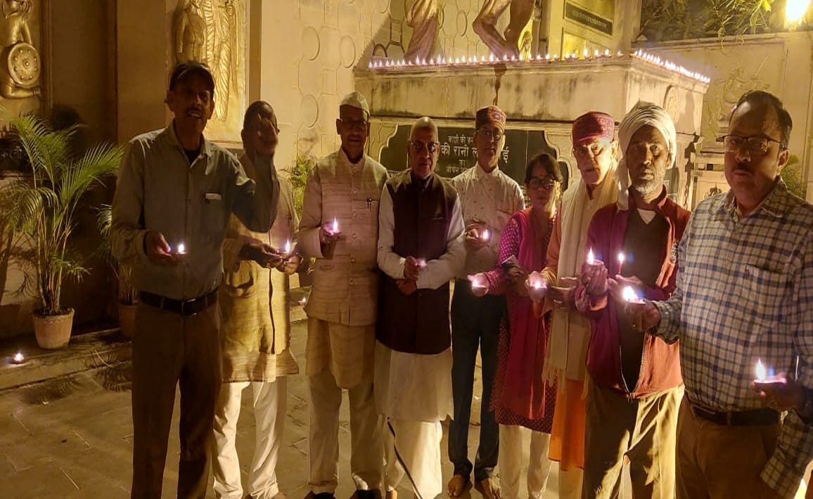 Rani Laxmibai 187th birth anniversary birthplace of Kashi daughter illuminated with lamps of memory