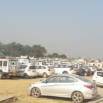 खचाखच भरी पार्किंग