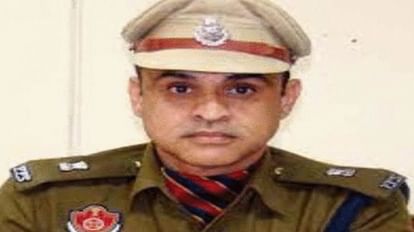 एआईजी आशीष कपूर।