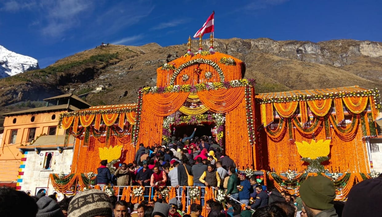 Badrinath Dham Doors closed for winter Char dham yatra 2022 Uttarakhand news in hindi