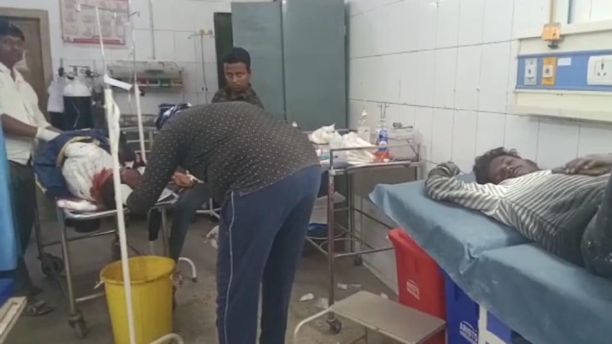 Horrific road accident in Chandauli: 2 killed, 4 injured in bike and dumper collision