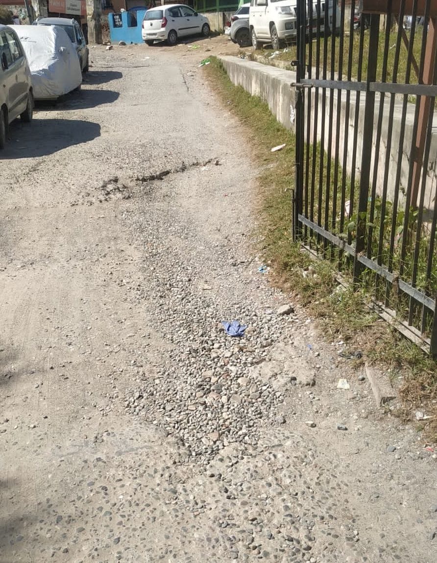 SSJ Link Road Not In Good Condition