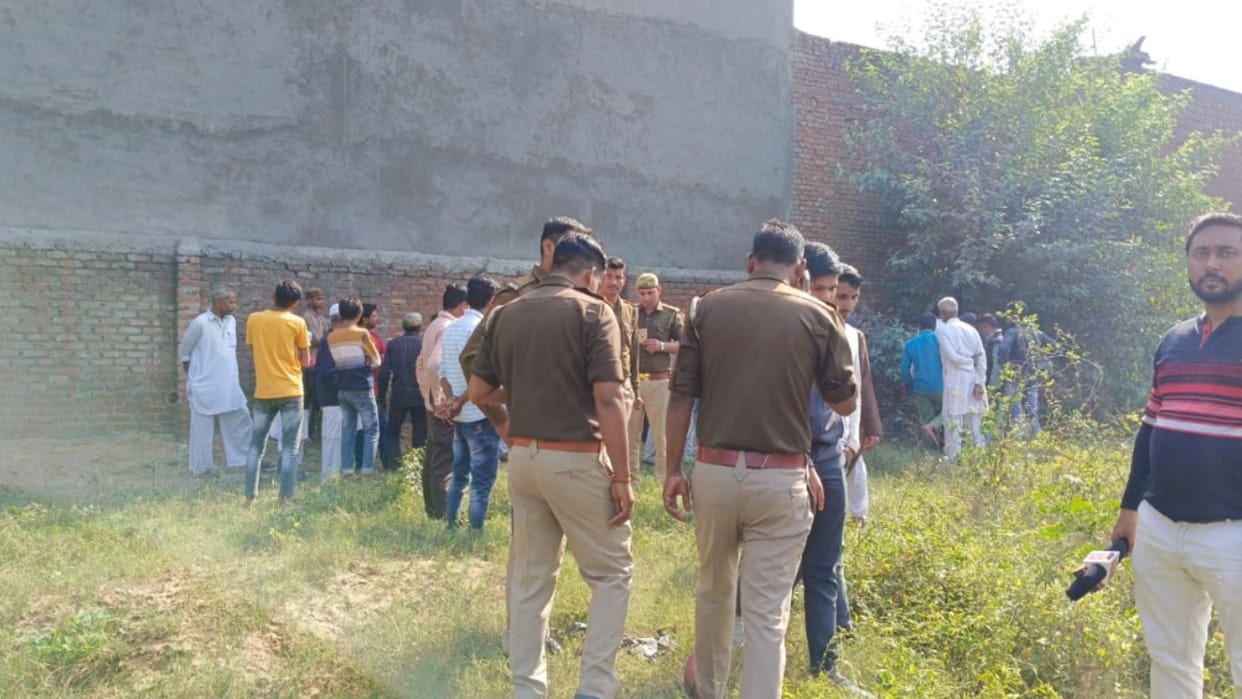 Bijnor: Dead body of youth found in cemetery, was missing since last evening