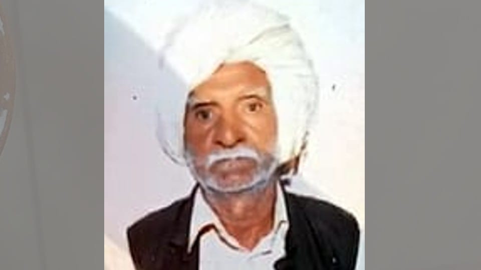 In Sehore, the death of an elderly man in line for fertilizer