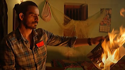 Country Mafia Review in Hindi by Pankaj Shukla Ravi Kishan Sanjay Masoom Ayushman Pushkar Soundarya Sharma