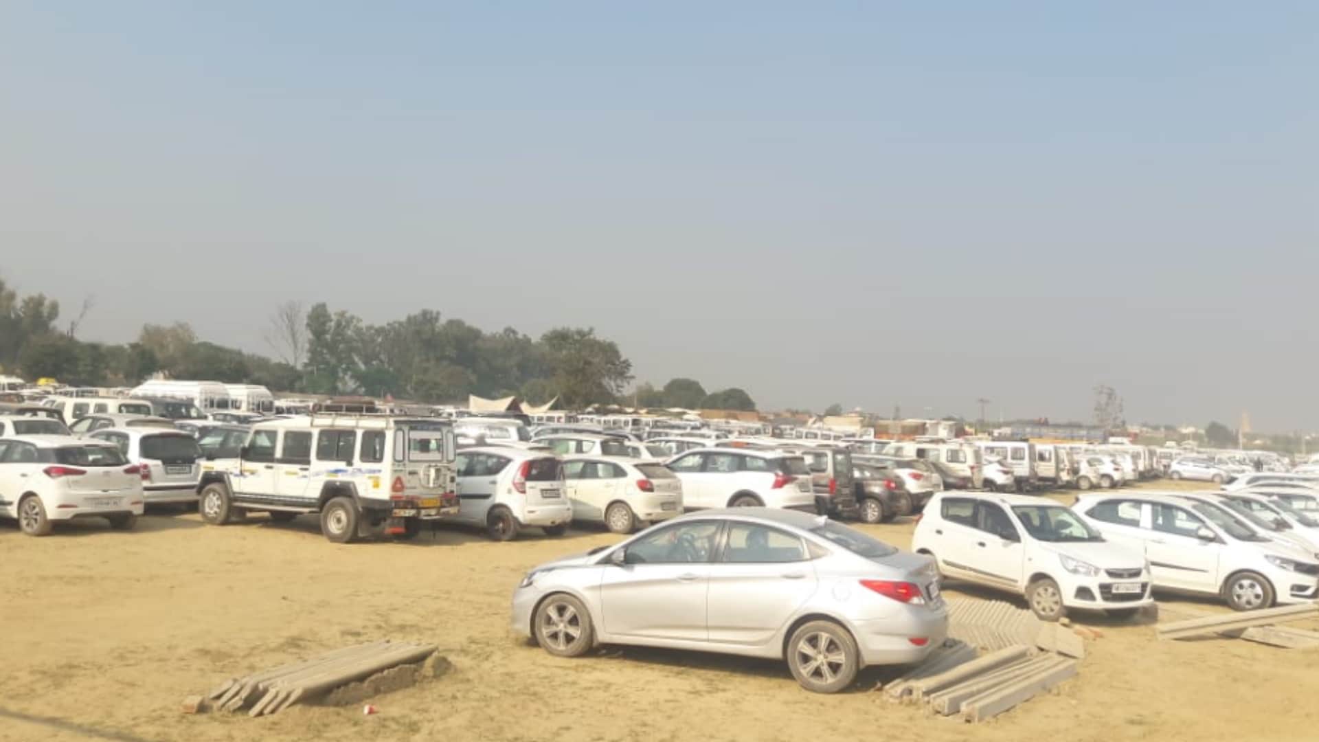 Baghpat: Violation of parole rules, huge crowd of followers gathering in Ram Rahim ashram