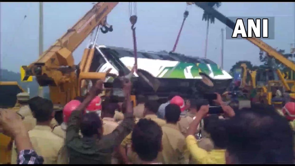 Bus carrying Sabarimala pilgrims from AP overturns over 20 injured