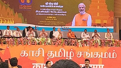 The Prime Minister asked party worker Ramashray Prajapati about his well-being in Bhojpuri photo goes viral