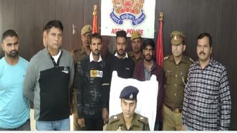Police caught three robbers said - used to loot for hobby and fun