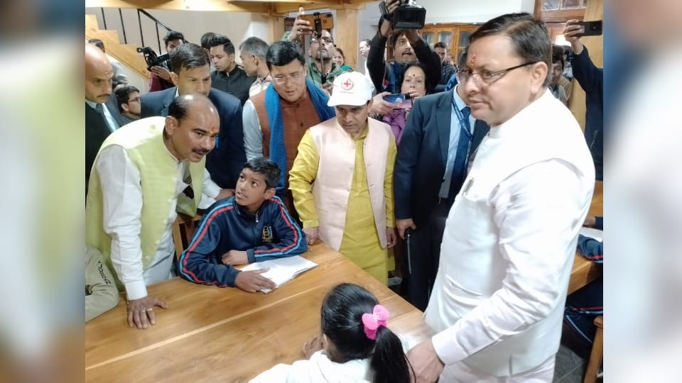Uttarakhand News: CM pushkar singh dhami play badminton with youth during morning walk in Almora