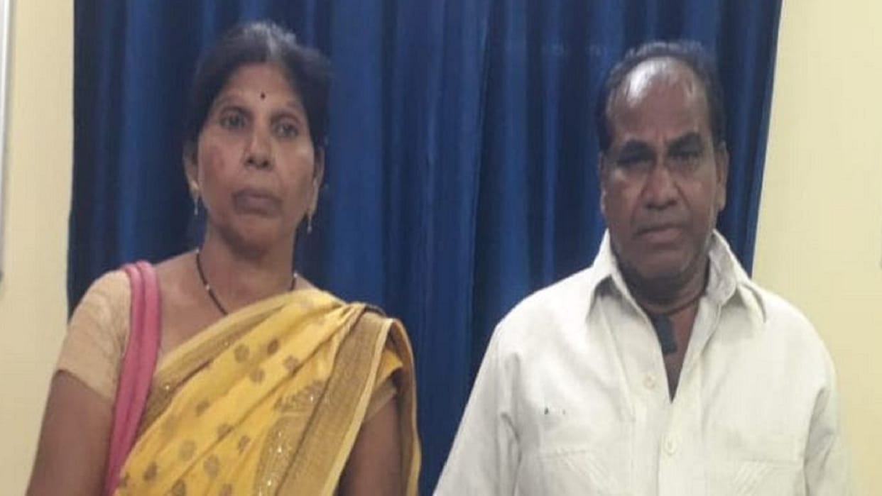 chhattisgarh police arrested couple who cheated on pretext of jobs