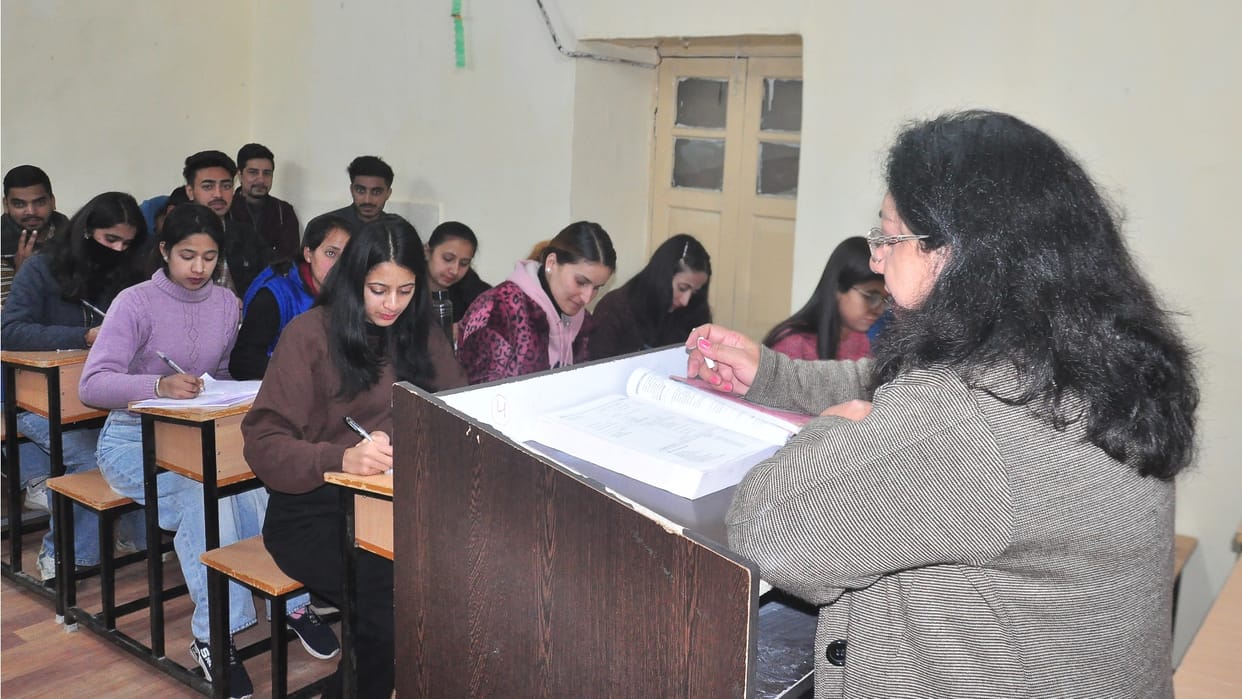 himachal News: evening college shimla interesting history himachal pradesh university