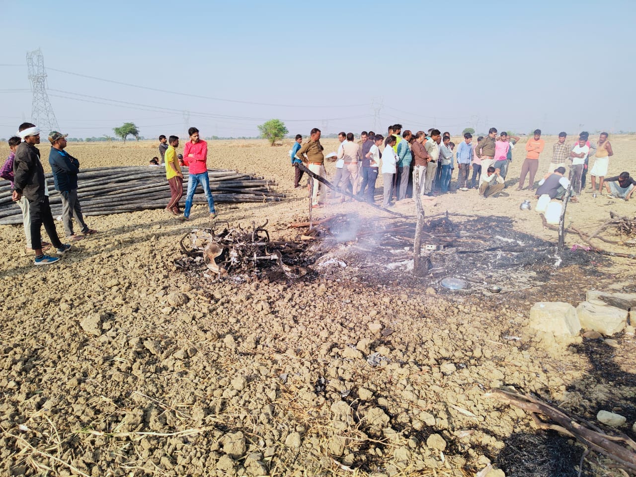 Damoh News Two-and-a-half-year-old girl charred to death in hut fire