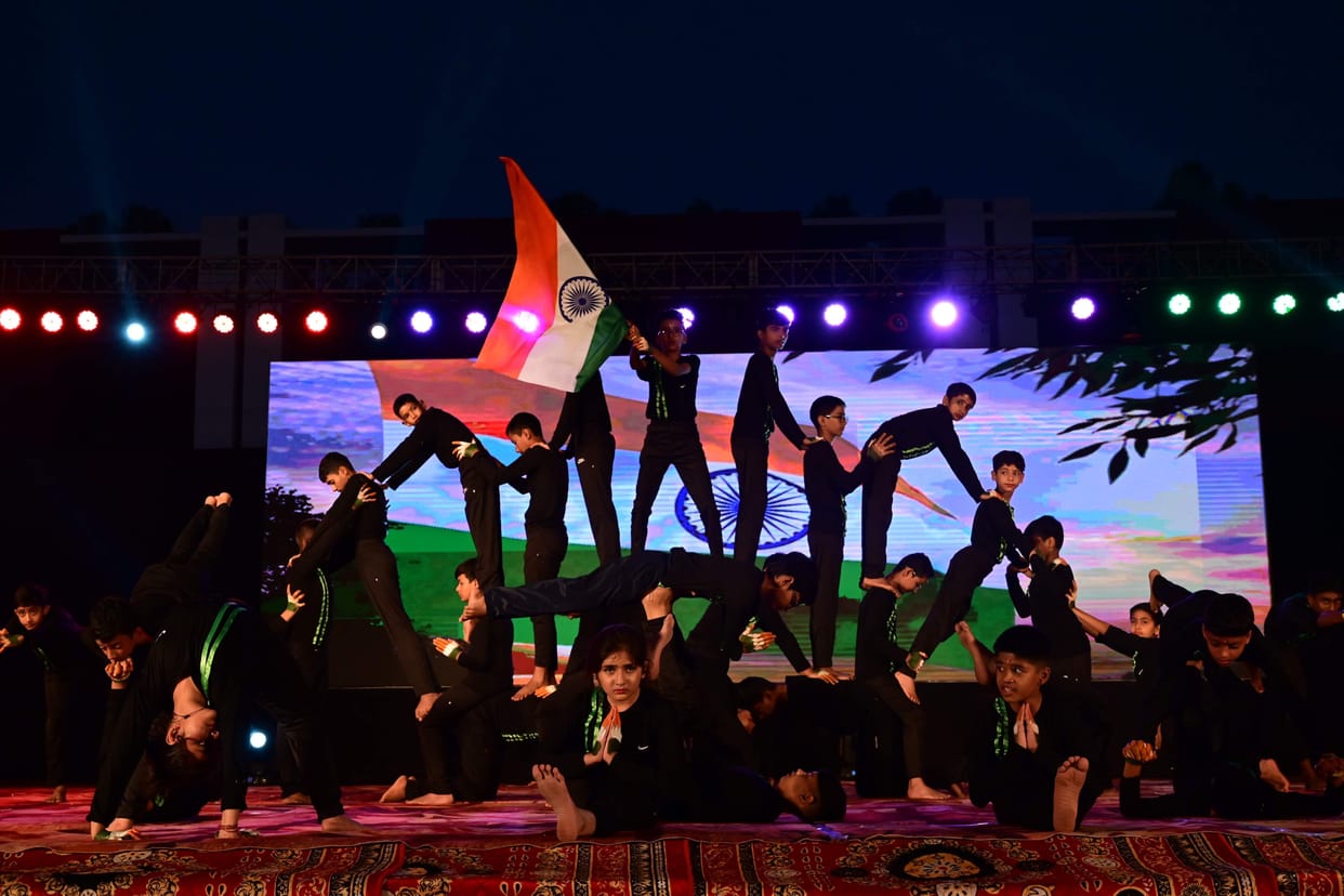 The message of patriotism given by the songs of freedom in the annual festival
