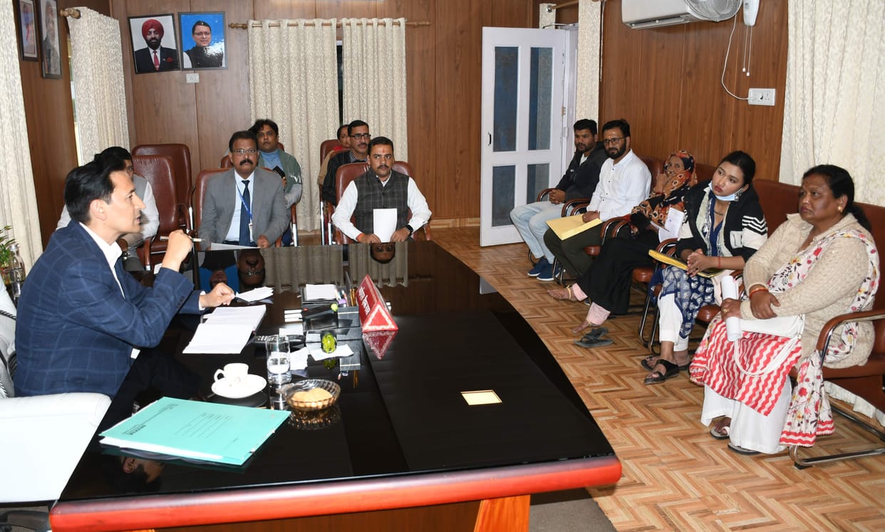 Kumaon commissioner heard the problems