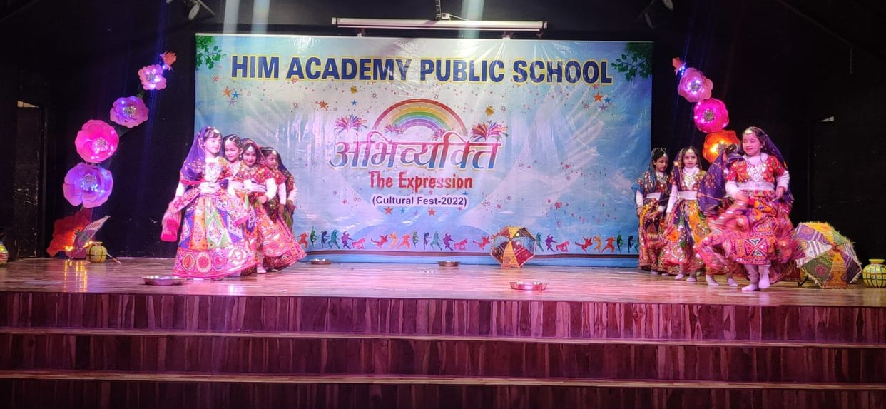 Annual band function celebrated at Him Academy School Vikasnagar