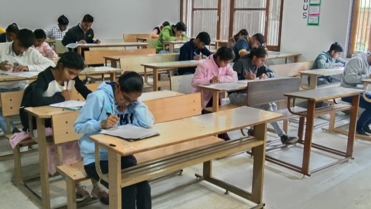 Students gave Atul Maheshwari scholarship exam in different districts of Haryana