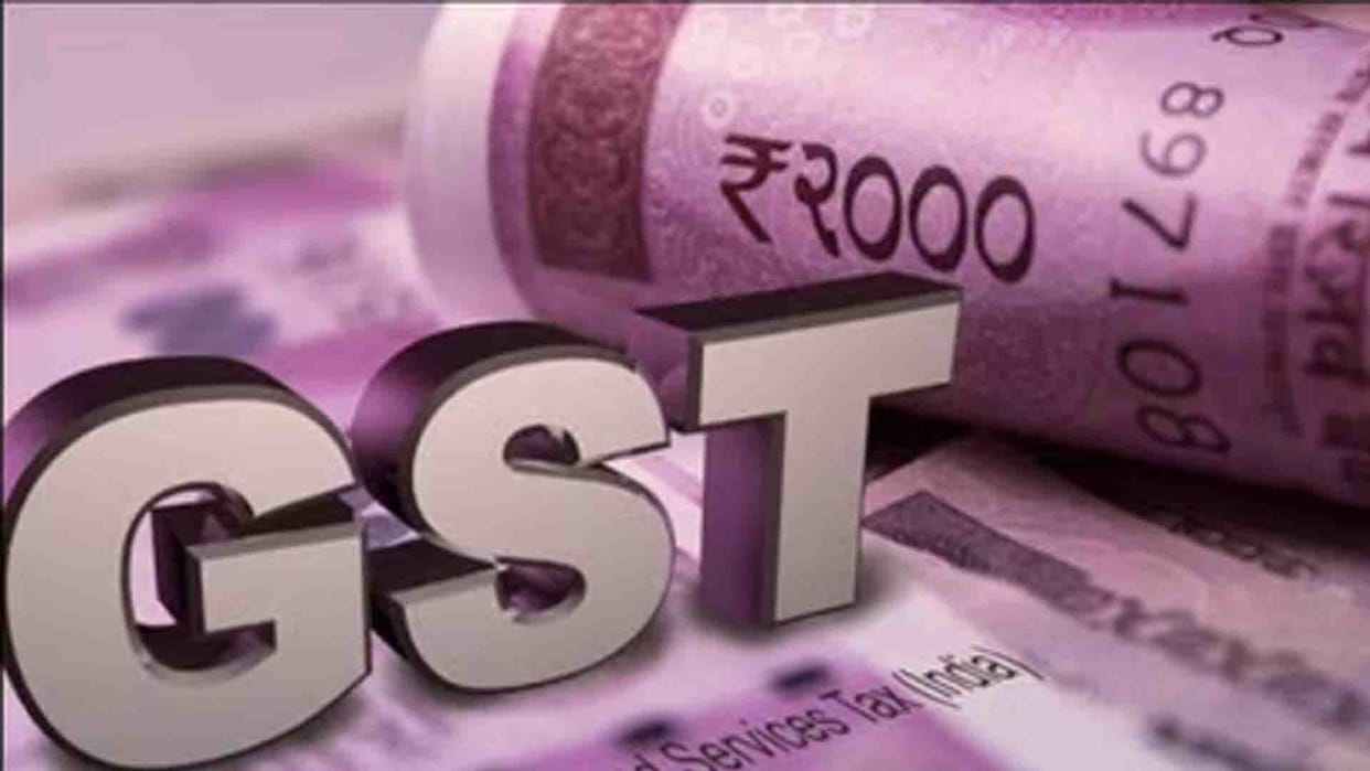 Kanpur: CGST caught 200 bags of pan masala without tax at Central