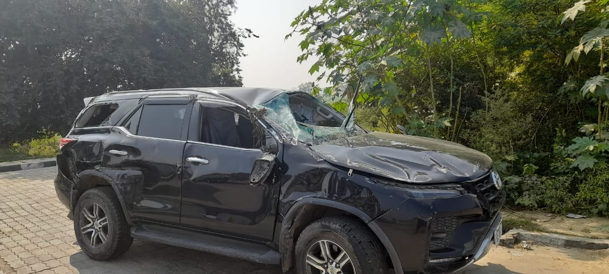 SPs star campaigner's car met with an accident