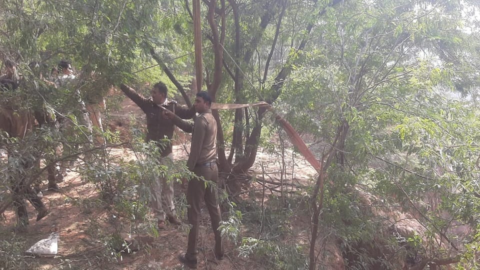 Kamal dead body lying in a ditch on Faridabad-Gurugram road police pulled it out after hard work