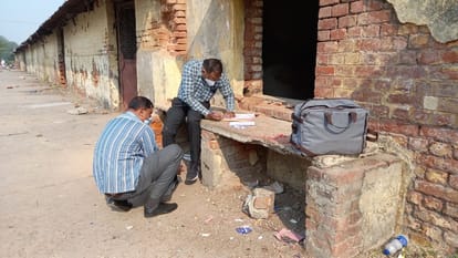 Brutal murder of a young man by beheading forensic team including DCP on the spot