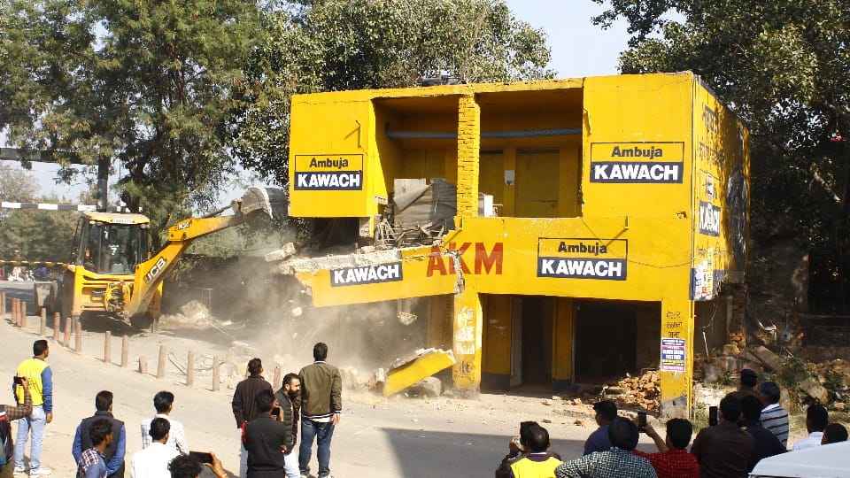 UT administration removed illegal encroachments near Harmilap Nagar gate