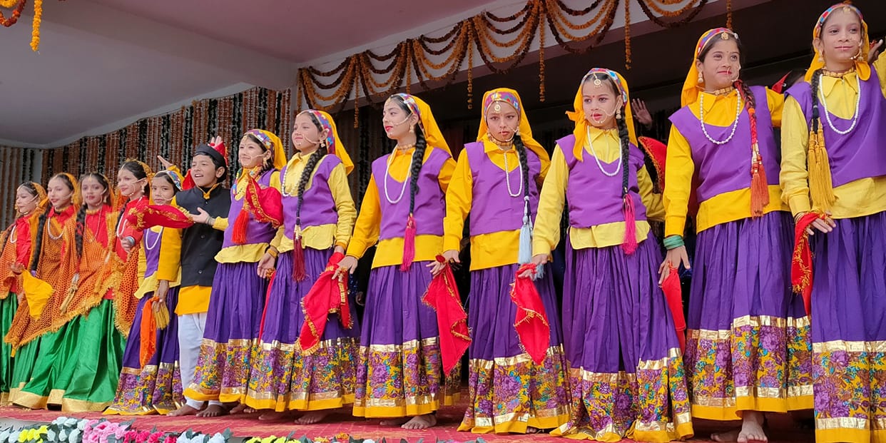 Students gave a colorful presentation in the annual function