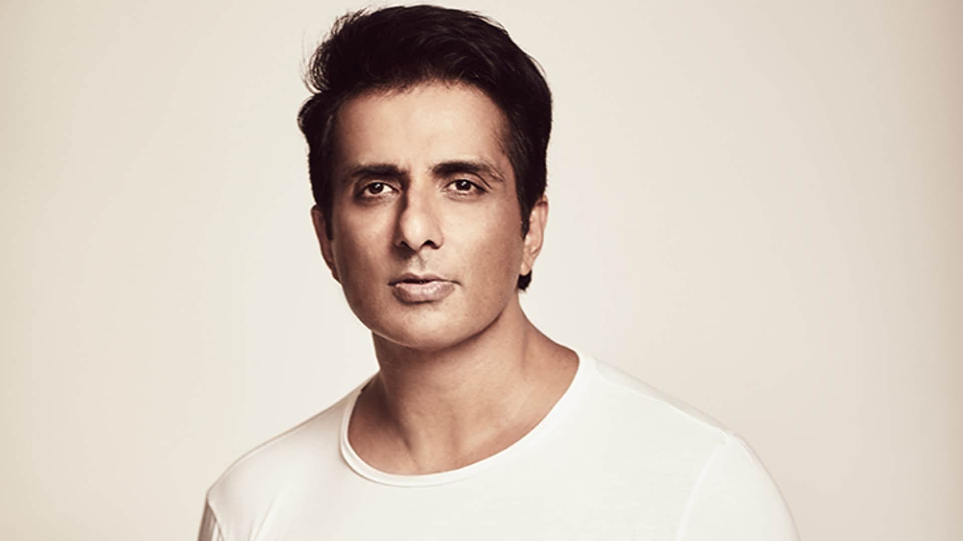 Sonu Sood Reacts on Joining politics actor reveals he rejected offer twice of mp rajya sabha