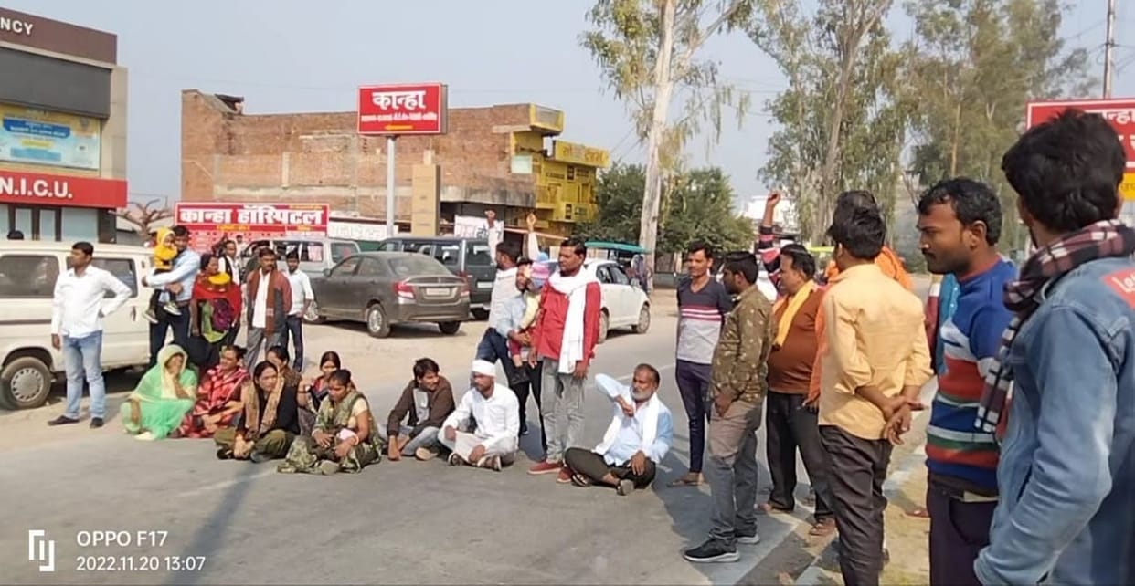 Jalaun: Newborn dies in hospital, relatives create ruckus by jamming