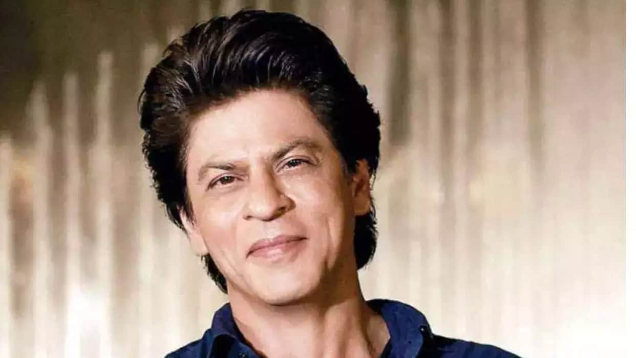 Shah Rukh Khan Dunki Shooting Saudi Arabia Jeddah Actor Supermarket Video goes viral on Internet