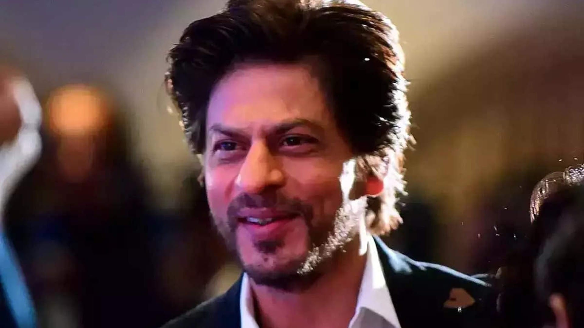 Pathaan Actor Shah Rukh Khan Childhood Photo Goes Viral on Social media