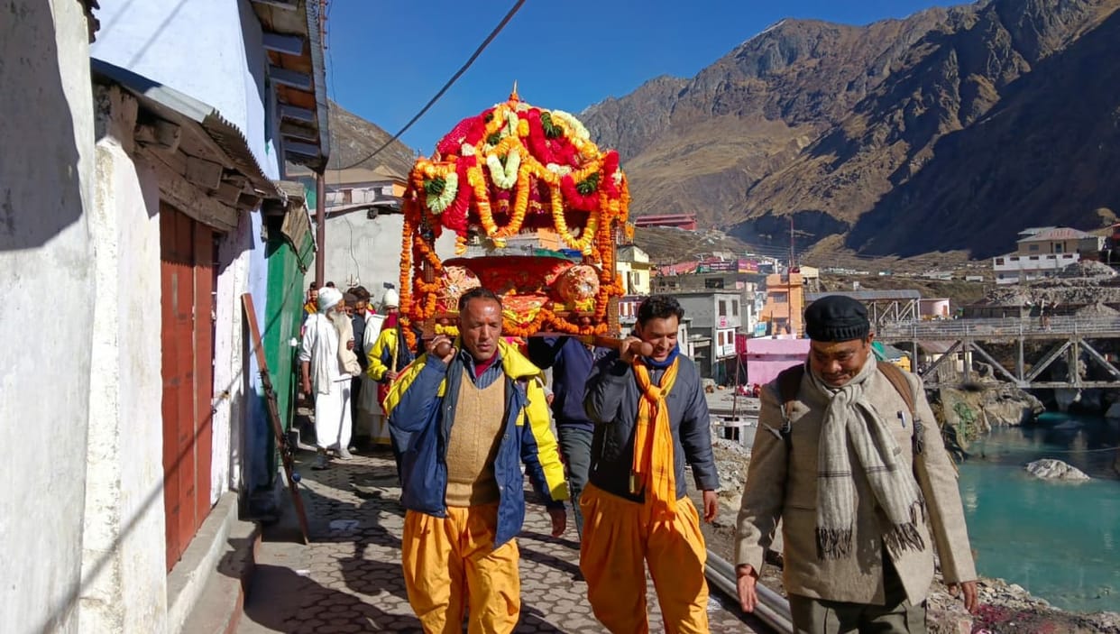 Badrinath Dham: Uddhav and Kuber sitting in Yog Dhyan Badri temple